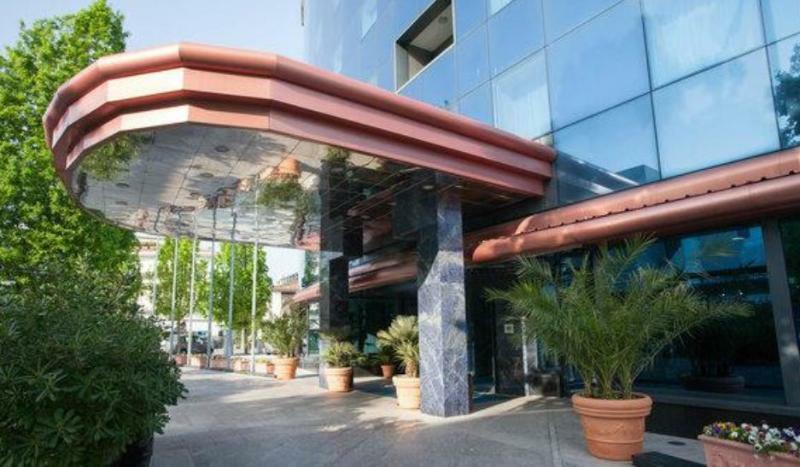 Alexander Palace Hotel 4*